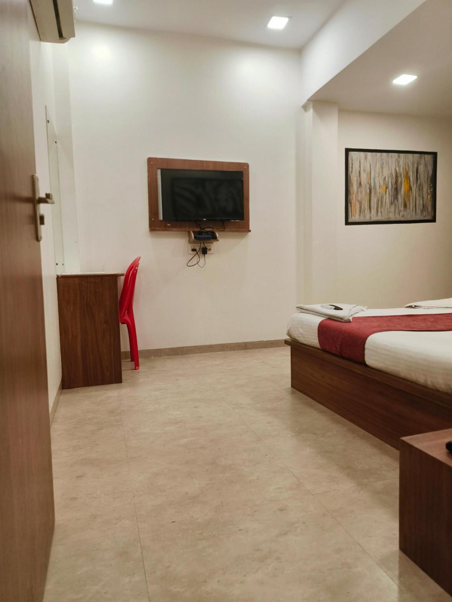 Hotel Beach Crown Juhu Mumbai Dış mekan fotoğraf