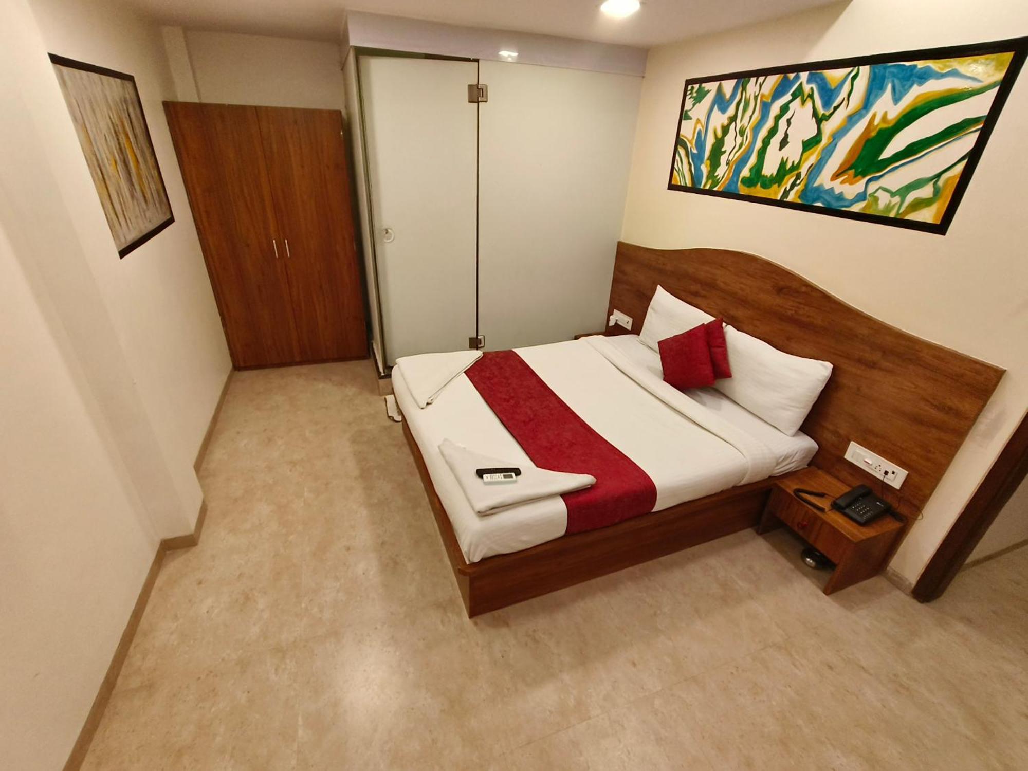 Hotel Beach Crown Juhu Mumbai Dış mekan fotoğraf